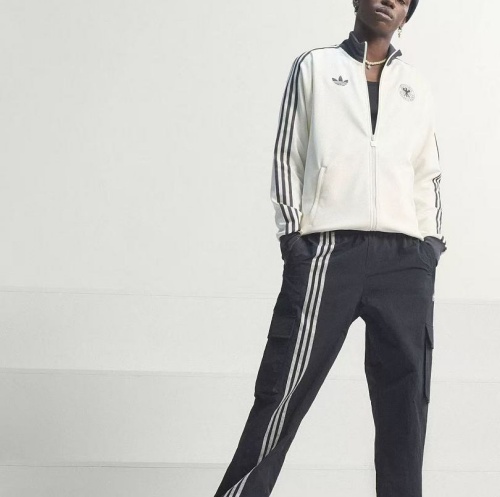 Maillotsfactory Site Veste Survetement Enfant Allemagne 2026/27 blanc cassé